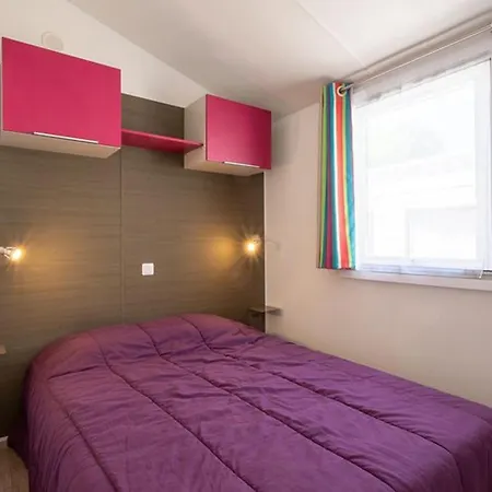 Mobil 3 Avec Terrasse - 7 Personnes - Api-1-52-519