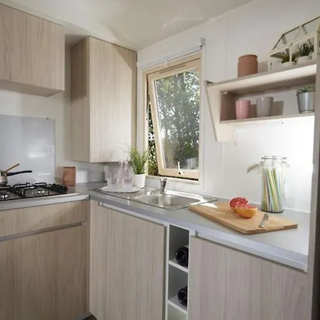 Mobil 3 Avec Terrasse - 7 Personnes - Api-1-52-519 * Бретиньоль-сюр-Мер