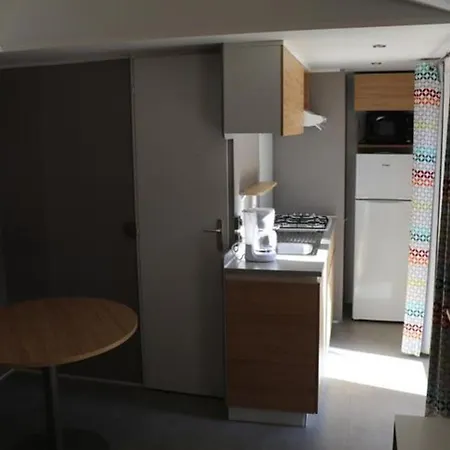 Кемпинг Mobil 3 Avec Terrasse - 7 Personnes - Api-1-52-519 *