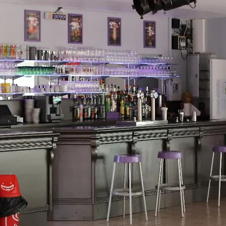 Mobil 3 Avec Terrasse - 7 Personnes - Api-1-52-519 * Бретиньоль-сюр-Мер