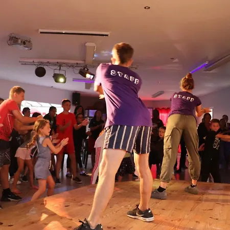 Mobil 3 Avec Terrasse - 7 Personnes - Api-1-52-519 Кемпинг *